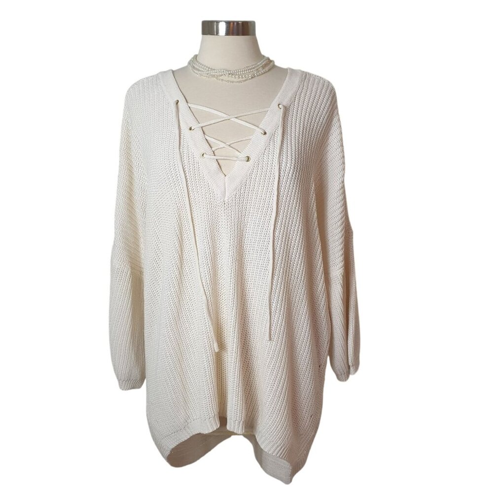 J Roberts Oversized Sweater M White Knit Lace Cozy Chic Winter Slouchy Elegant